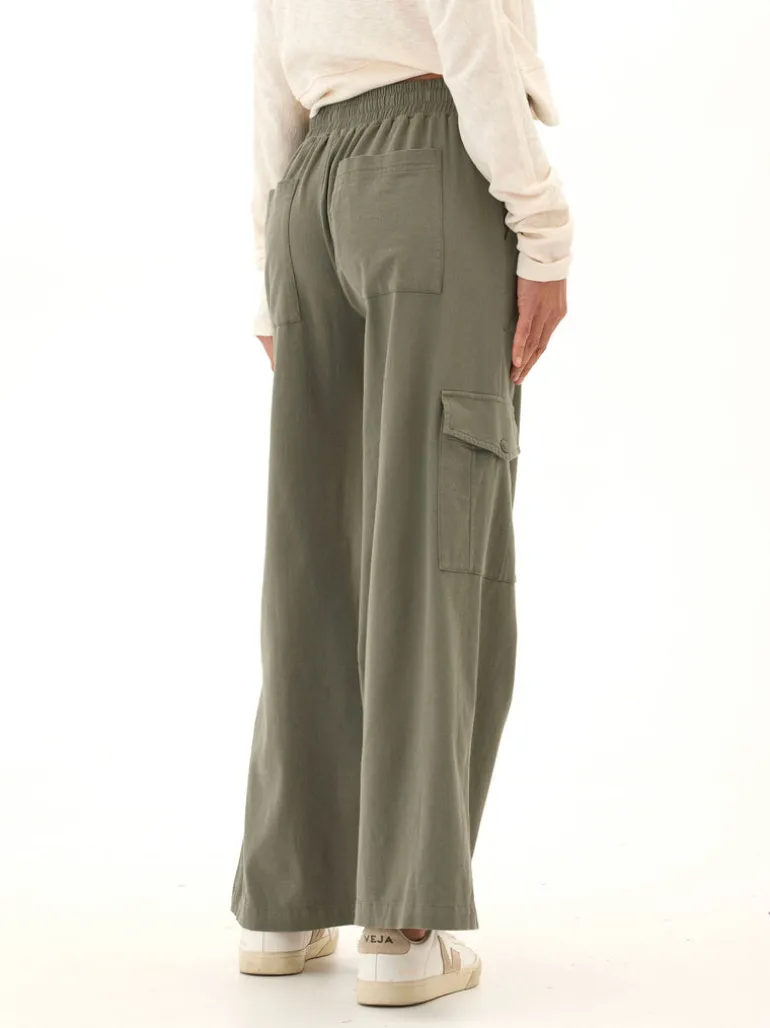 Eila Stretch Twill Wide Leg Cargo Pant