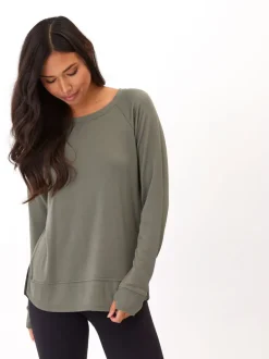 Leelu Feather Fleece Raglan Pullover