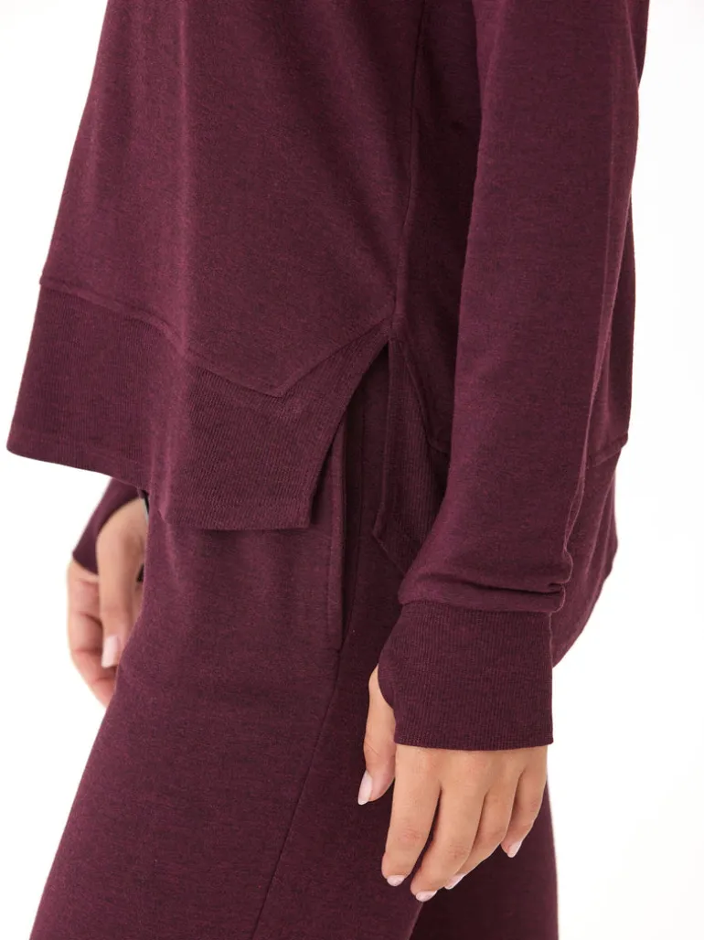 Leelu Feather Fleece Raglan Pullover