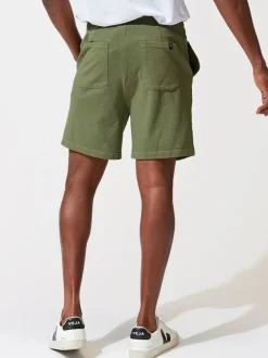 Terence 6.5" Knit Short