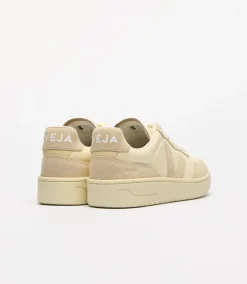 Women's V-90 VEJA Sneaker